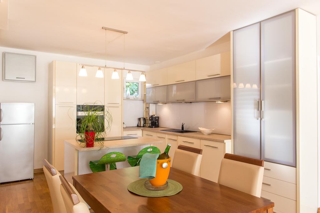 Lux Apartman Sofia Sveti Stefan Exterior foto