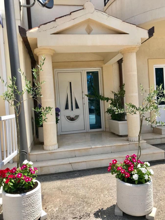Lux Apartman Sofia Sveti Stefan Exterior foto